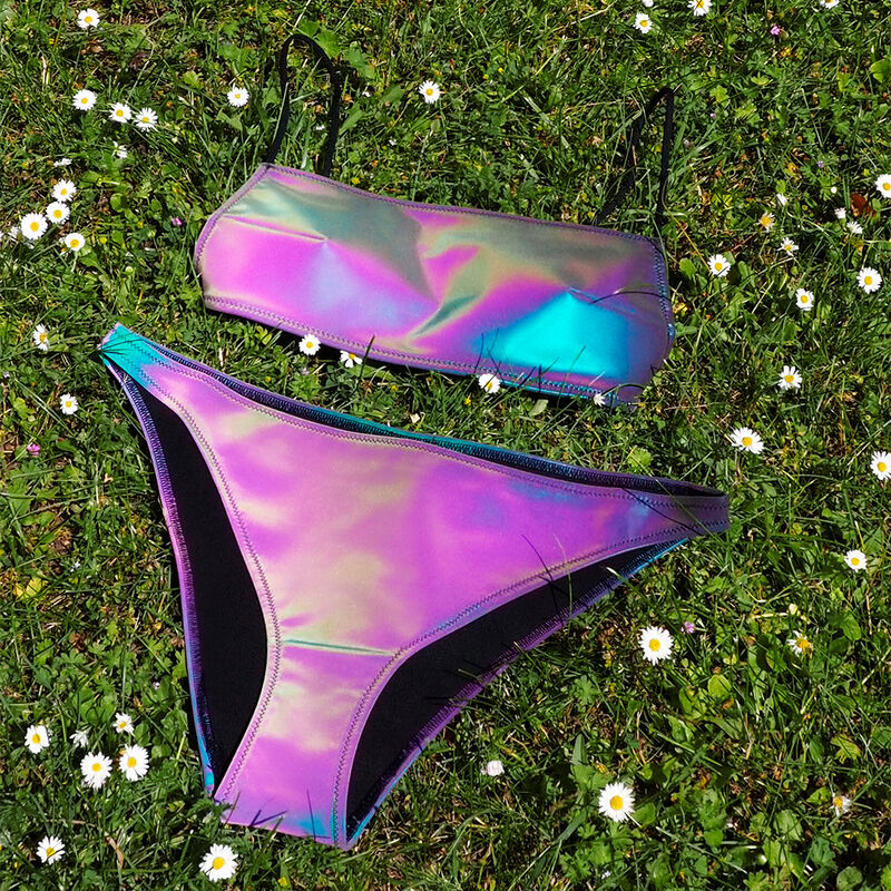 haut de maillot brassière réfléchissant - gris foncé haut de maillot brassière réfléchissant - gris foncé ;