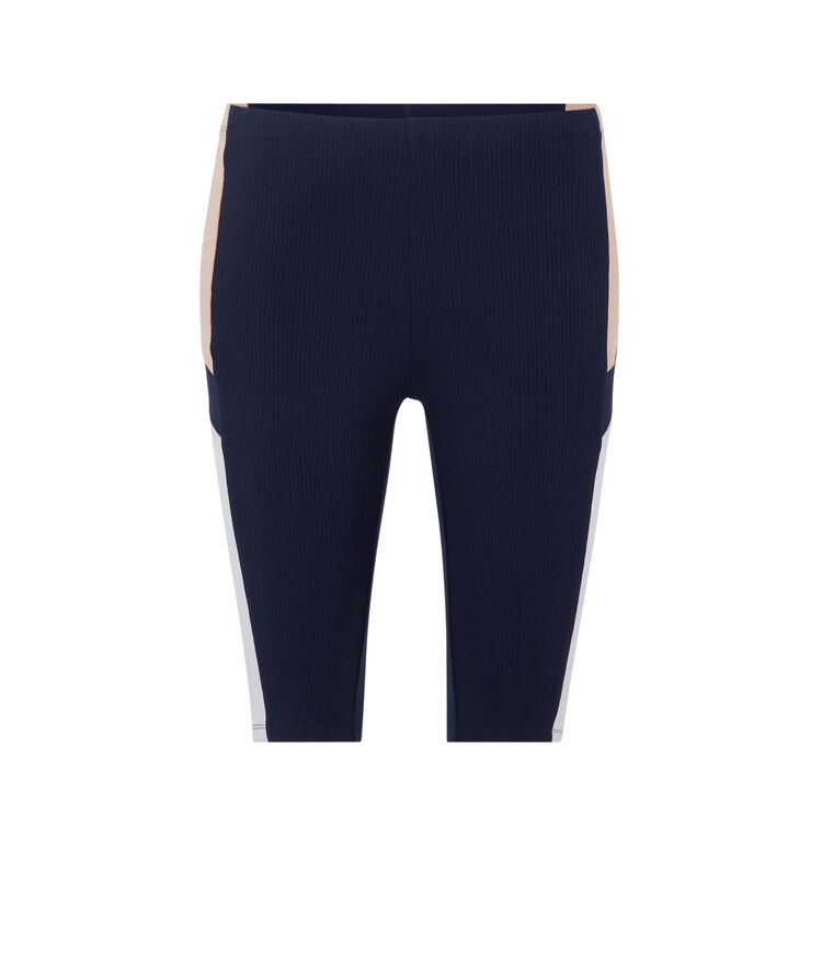 Cycliste en jersey cropsnapiz bleu marine.