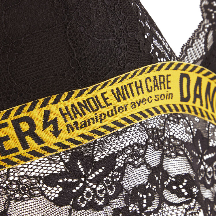 Soutien-gorge triangle coqué sans amatures killbilliz noir.