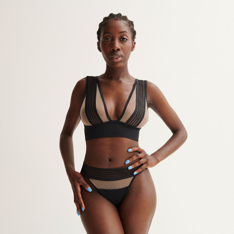 soutien-gorge bandage Aya x undiz triangle - noir soutien-gorge bandage Aya x undiz triangle - noir;
