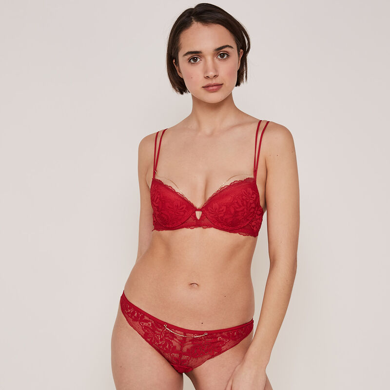 Soutien-gorge push détail chaine goldchainiz Soutien-gorge push détail chaine goldchainiz;