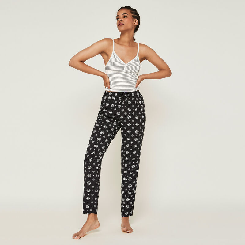 Crop top a boutons pression petitrayiz Crop top a boutons pression petitrayiz;