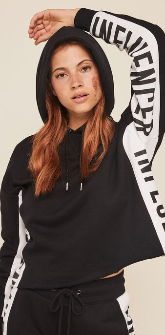Sweat &agrave; capuche bandes sur le c&ocirc;t&eacute; hellovibiz noir.