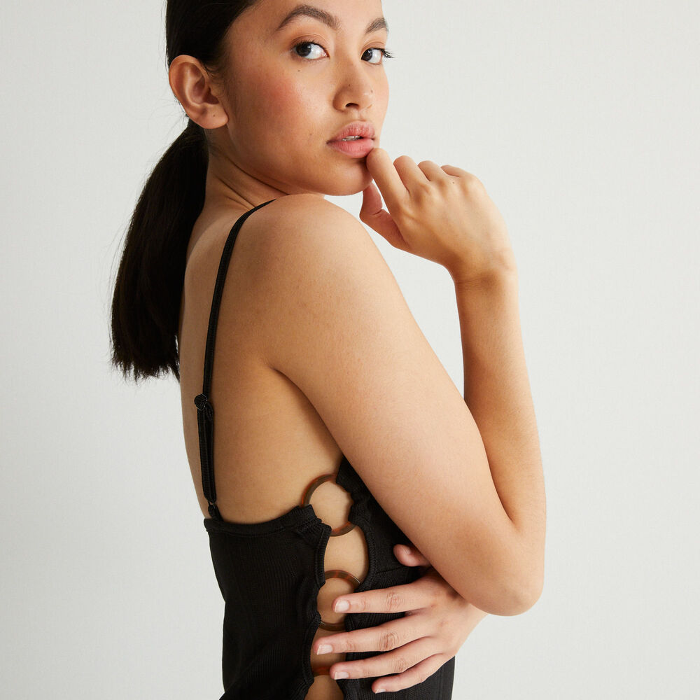 Robe longue ajourée décolleté anneau - noir noir.