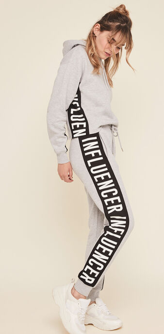 Pantalon bandes sur le c&ocirc;t&eacute; hellovibiz gris.