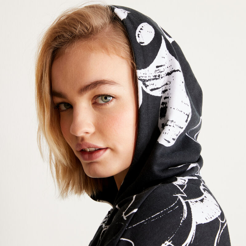 sweat zippé à motifs Mickey - noir sweat zippé à motifs Mickey - noir;