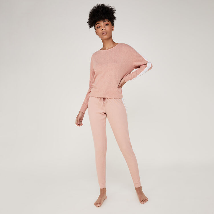 Sweat rose akibiliz Sweat rose akibiliz;