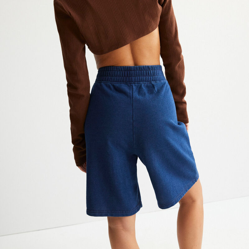 short hanches ajourées - bleu short hanches ajourées - bleu;