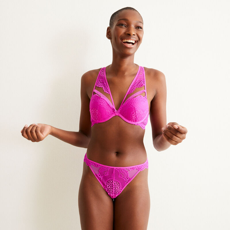 tanga en dentelle à détails - rose tanga en dentelle à détails - rose;