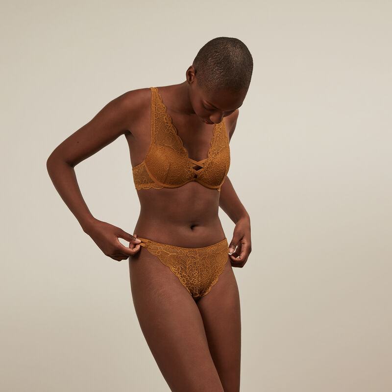 tanga en dentelle - marron tanga en dentelle - marron;