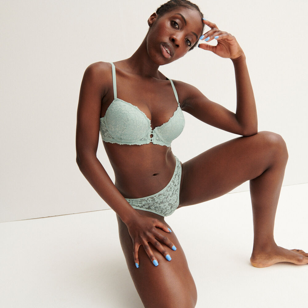 Tanga en dentelle fleurie - lilas violet.