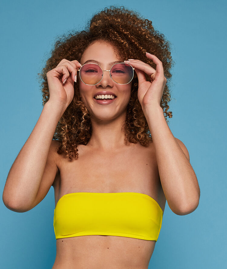Haut de maillot de bain bandeau outremeriz jaune.