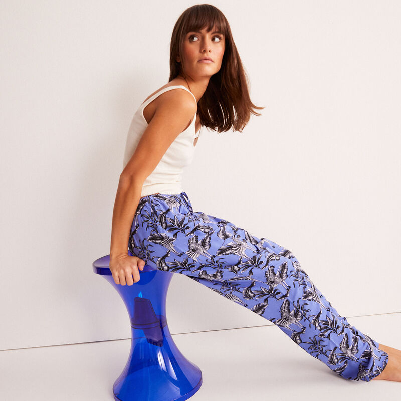 pantalon fluide à motifs plumes et zébres - violet pantalon fluide à motifs plumes et zébres - violet;