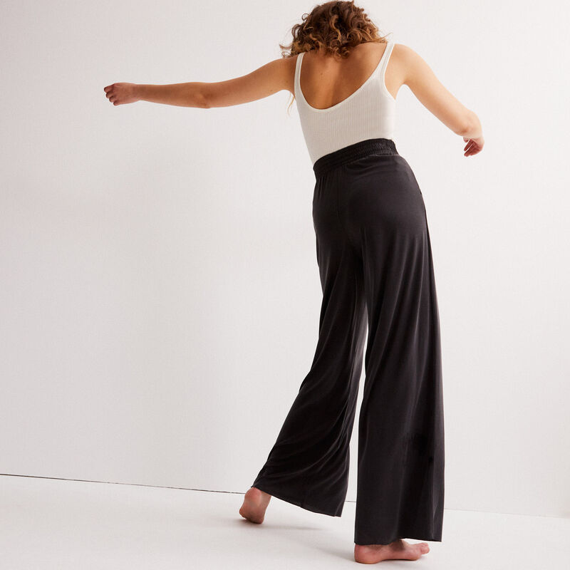pantalon large effet peau de pêche - noir pantalon large effet peau de pêche - noir;