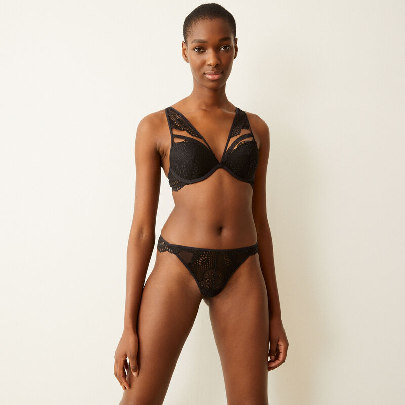 Tanga en dentelle - noir Tanga en dentelle - noir;