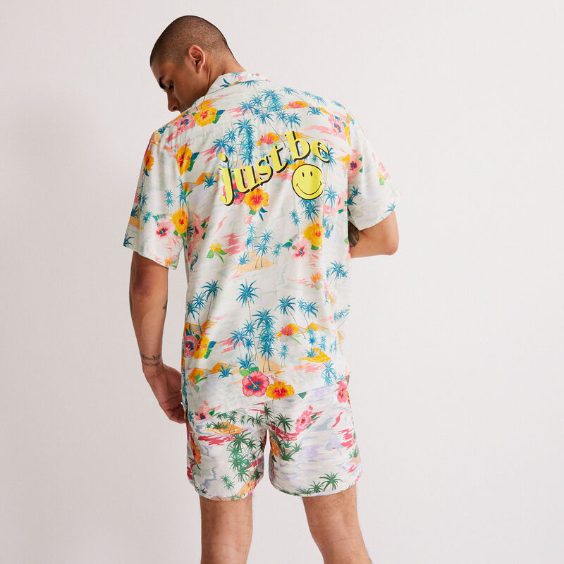 chemise SMILEY® à fleurs - blanc chemise SMILEY® à fleurs - blanc;
