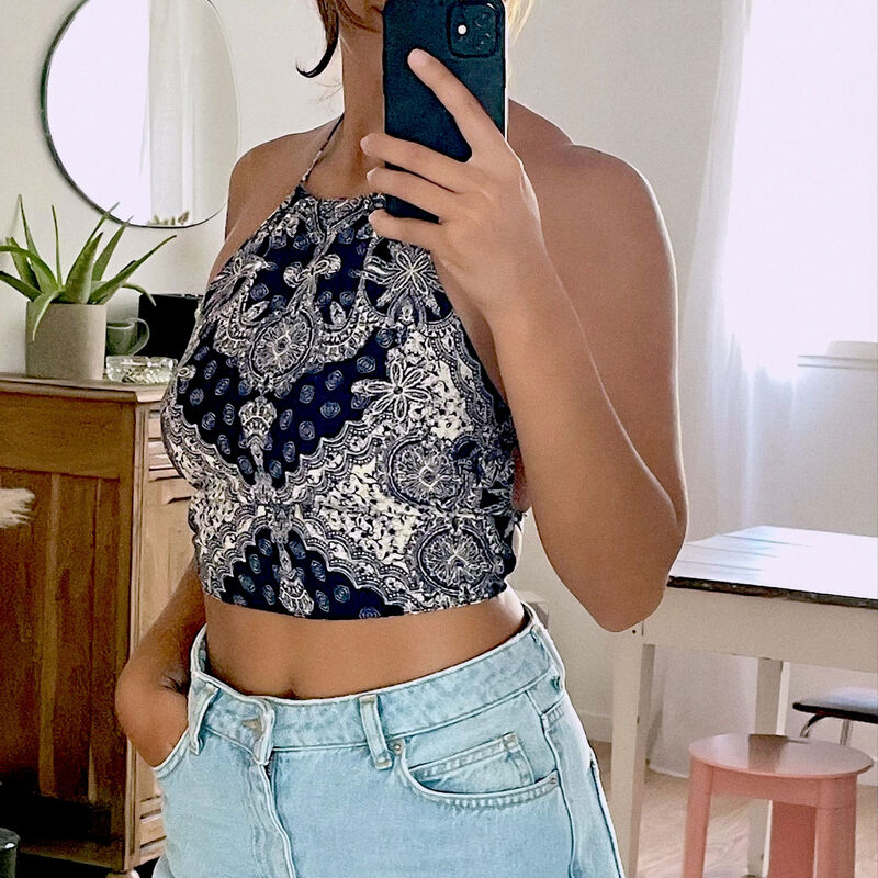 top à détails dos en satin à motifs - bleu top à détails dos en satin à motifs - bleu;