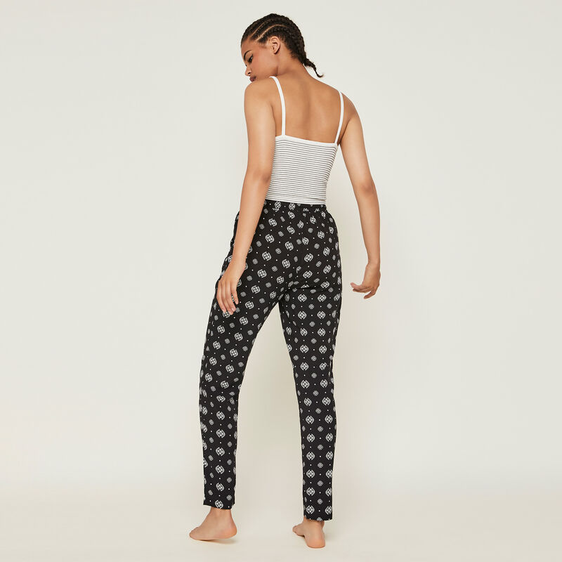 Crop top a boutons pression petitrayiz Crop top a boutons pression petitrayiz;