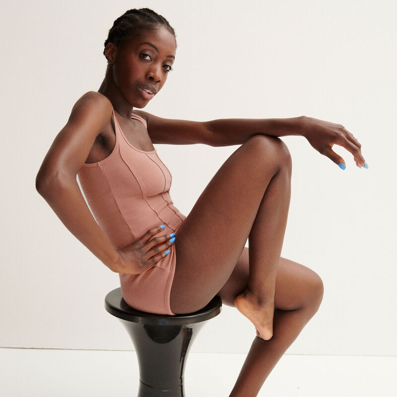 top effet corset Aya x undiz "jolie nana" en pointelle - rose nude top effet corset Aya x undiz "jolie nana" en pointelle - rose nude;
