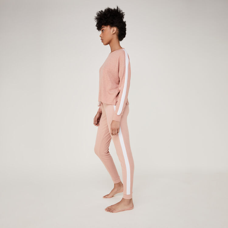 Sweat rose akibiliz pink.