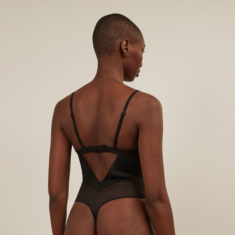 Body sans armatures en résille - noir Body sans armatures en résille - noir ;