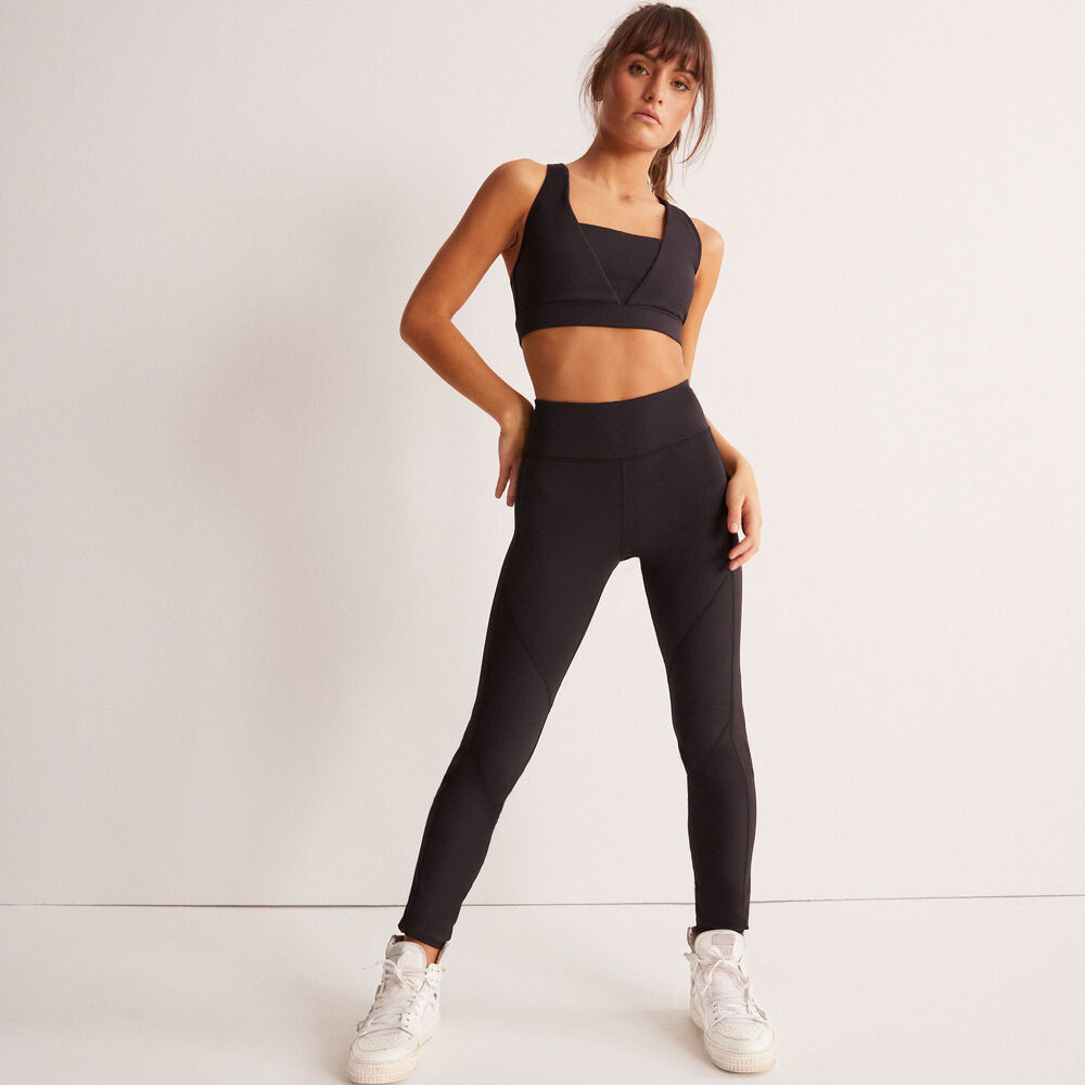 Brassière sport à détail dos ouvert - noir noir.
