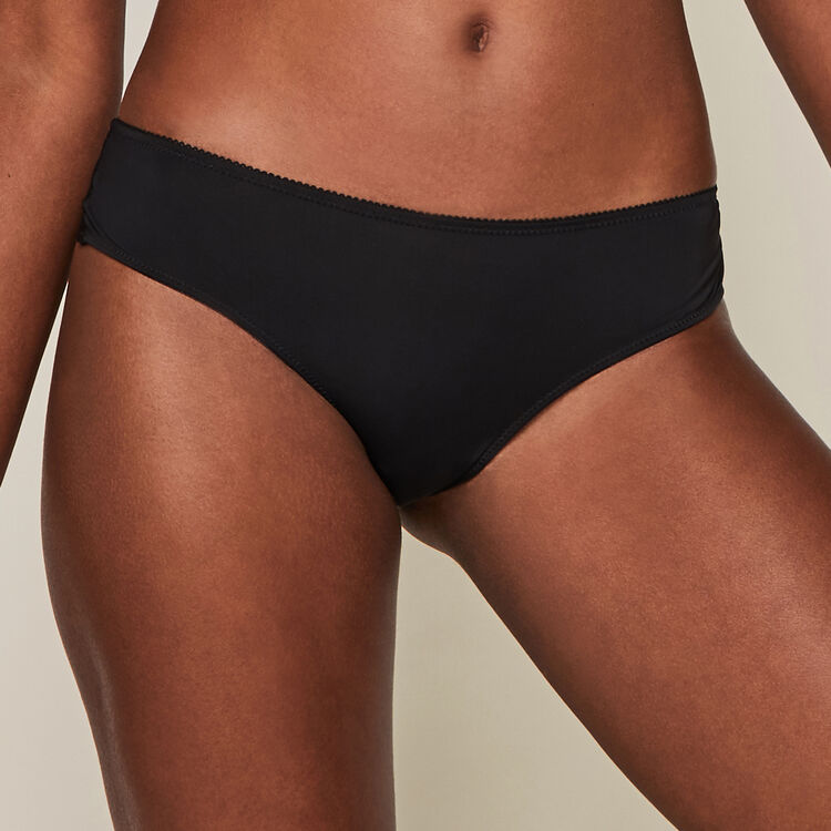 Shorty noir en micro effet tatouage tattoogirliz Shorty noir en micro effet tatouage tattoogirliz;