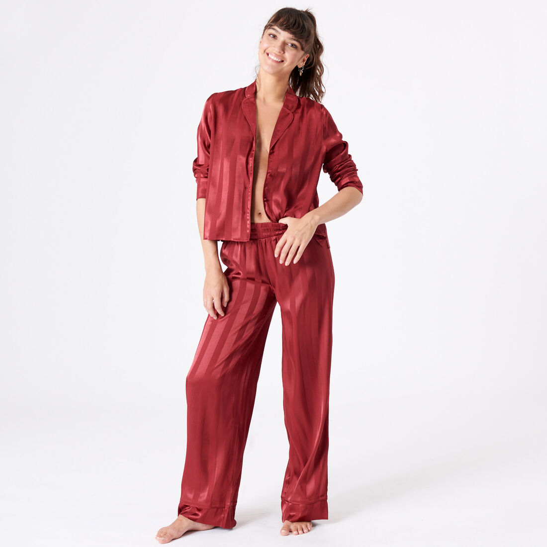 pantalon rayé en satin;