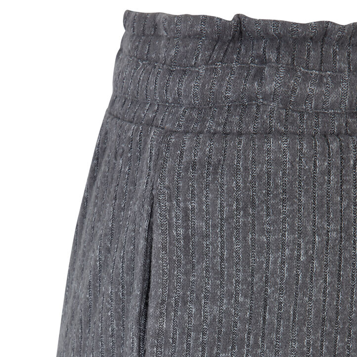 Short gris crossitiz grey.